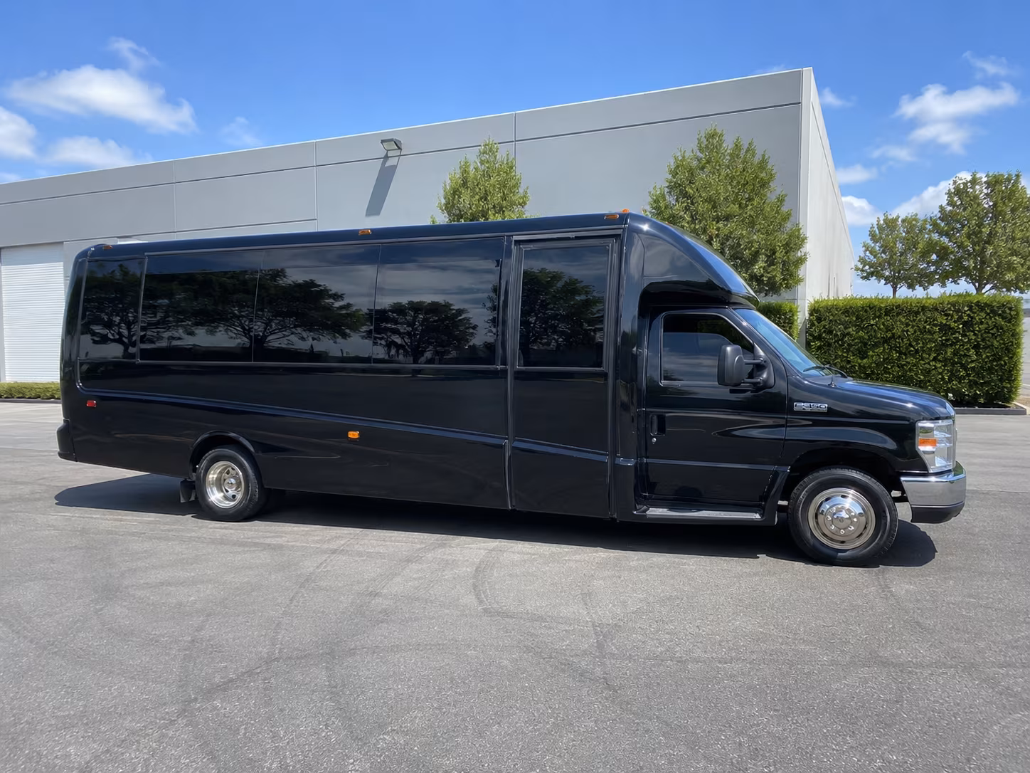 richmond wedding quinceanera and celebration bus rentals